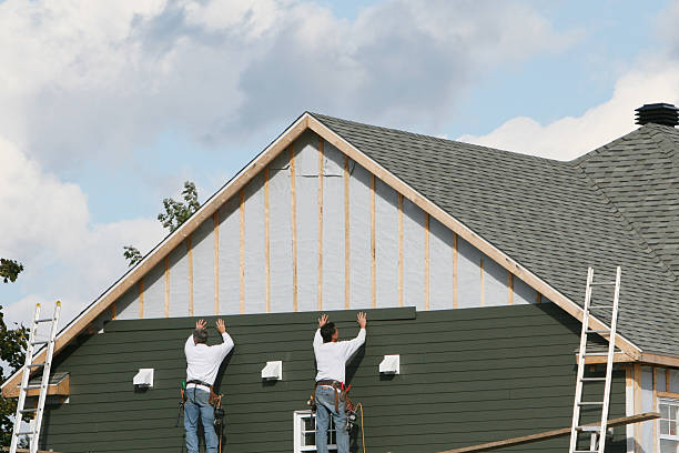 Professional Emergency Siding Repair technician working in Baldwin, GA